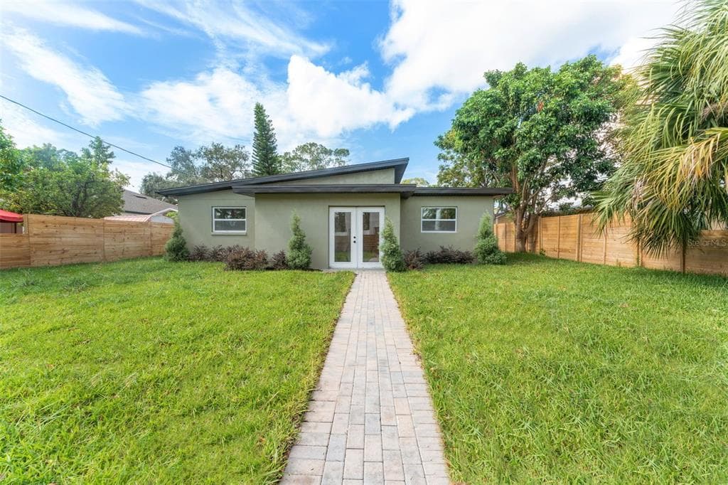206 N GLEN AVENUE TAMPA, FL 33609