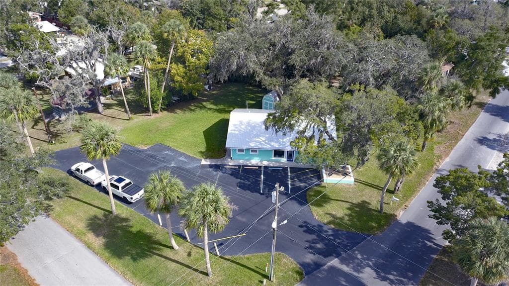 407 NE 1ST STREET CRYSTAL RIVER, FL 34429