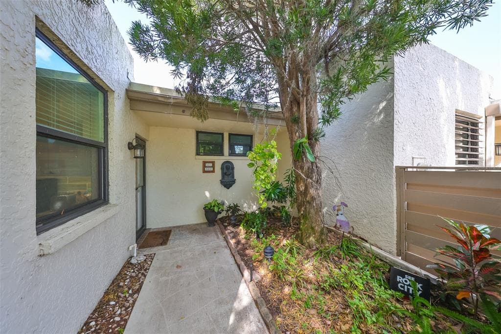 221 SHERWOOD DRIVE UNIT 221 BRADENTON, FL 34210