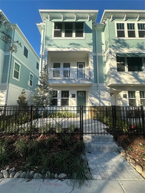 2115 1ST AVENUE N ST PETERSBURG, FL 33701