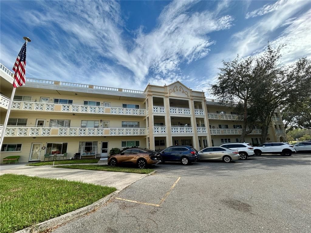 2285 ISRAELI DRIVE UNIT 19 CLEARWATER, FL 33763
