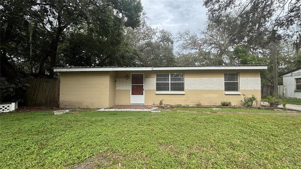 38405 JENDRAL AVENUE ZEPHYRHILLS, FL 33542