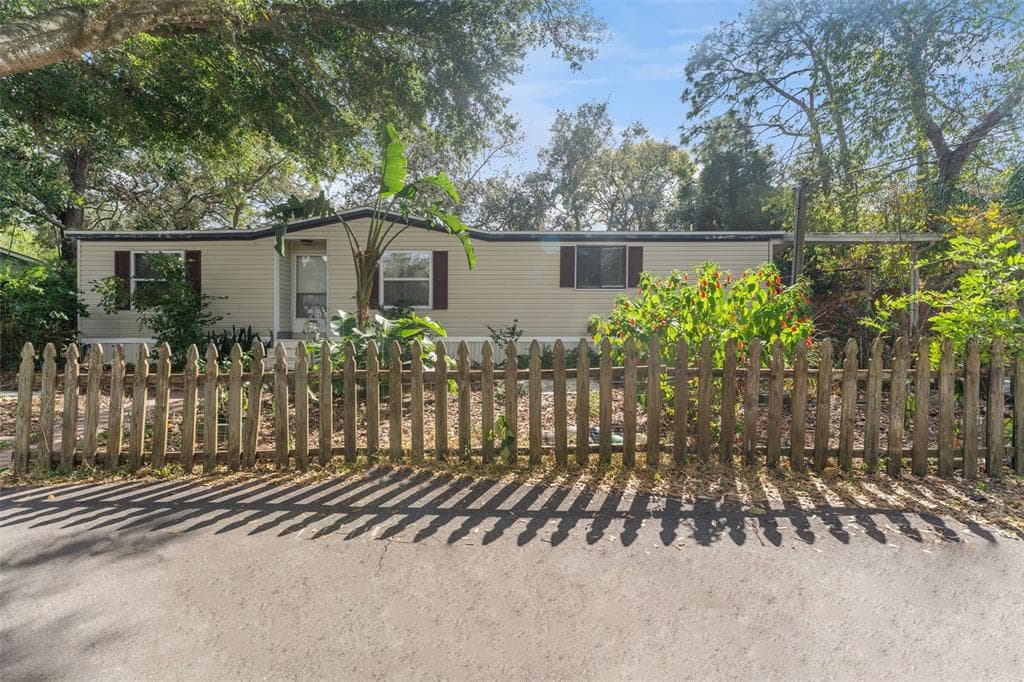 7094 SEALAWN DRIVE SPRING HILL, FL 34606