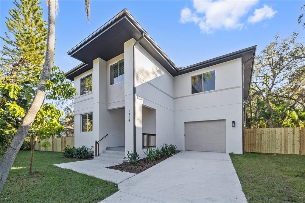 1919 E HAMILTON AVENUE TAMPA, FL 33610