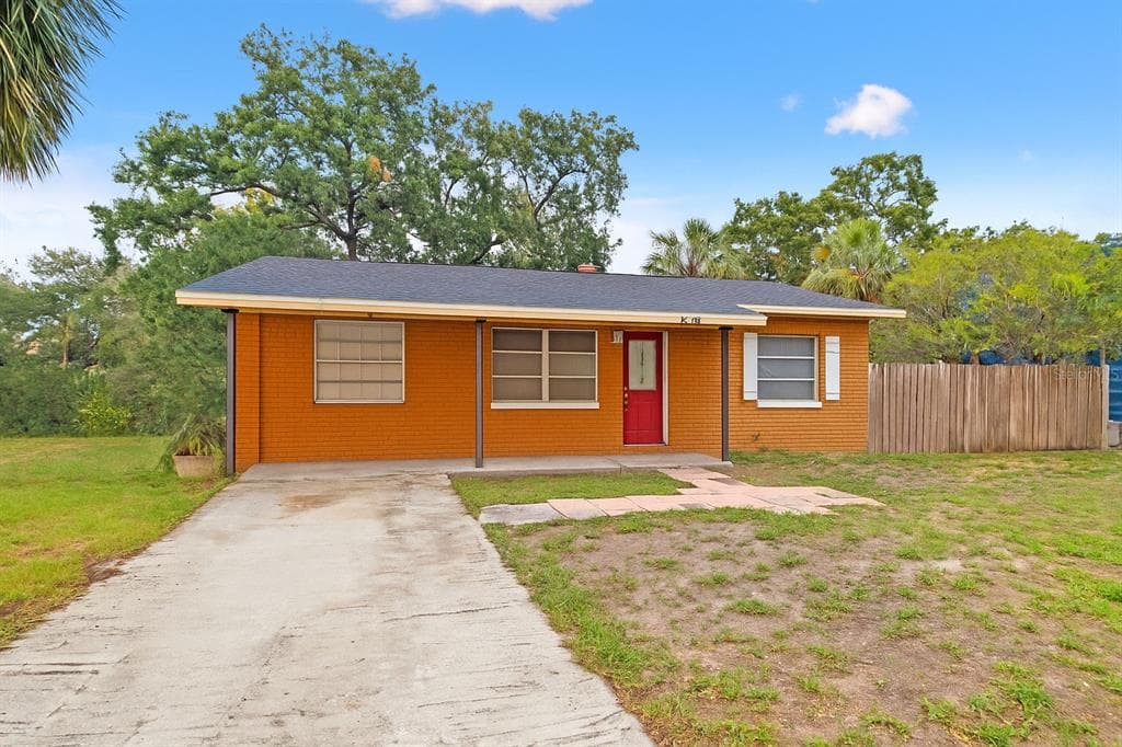 225 35TH STREET N ST PETERSBURG, FL 33713