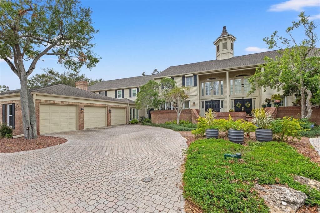 29 PELICAN PLACE UNIT 29 BELLEAIR, FL 33756