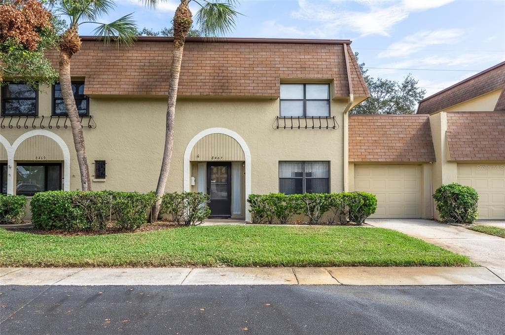 8467 17TH STREET N UNIT -- ST PETERSBURG, FL 33702