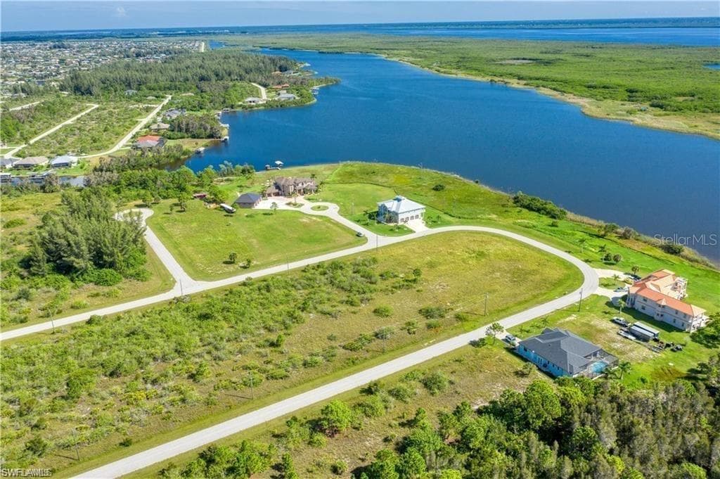 10105 LA GRANGE COURT PORT CHARLOTTE, FL 33981