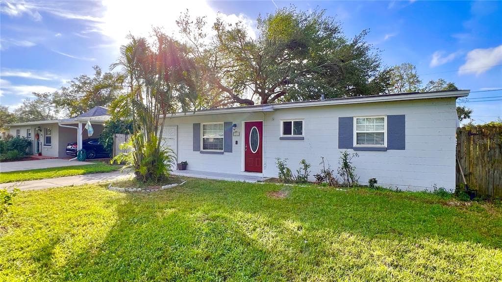 9084 109TH AVENUE SEMINOLE, FL 33777