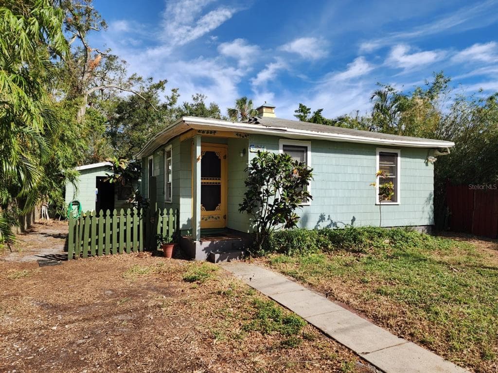5211 25TH AVENUE S GULFPORT, FL 33707