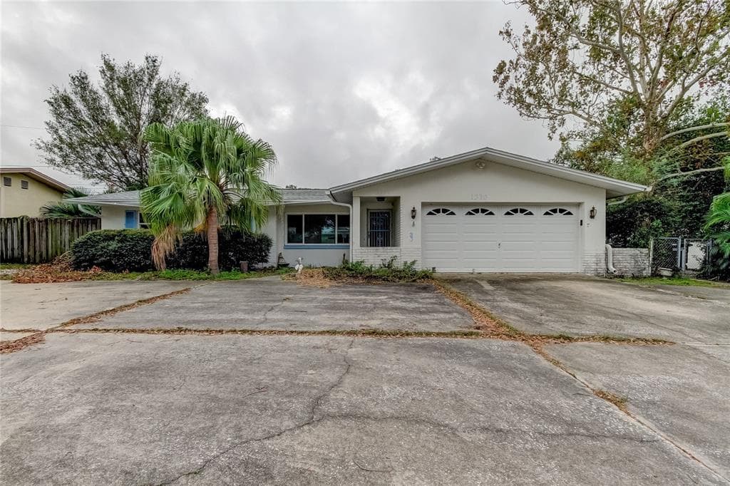 1379 LEMON STREET CLEARWATER, FL 33756