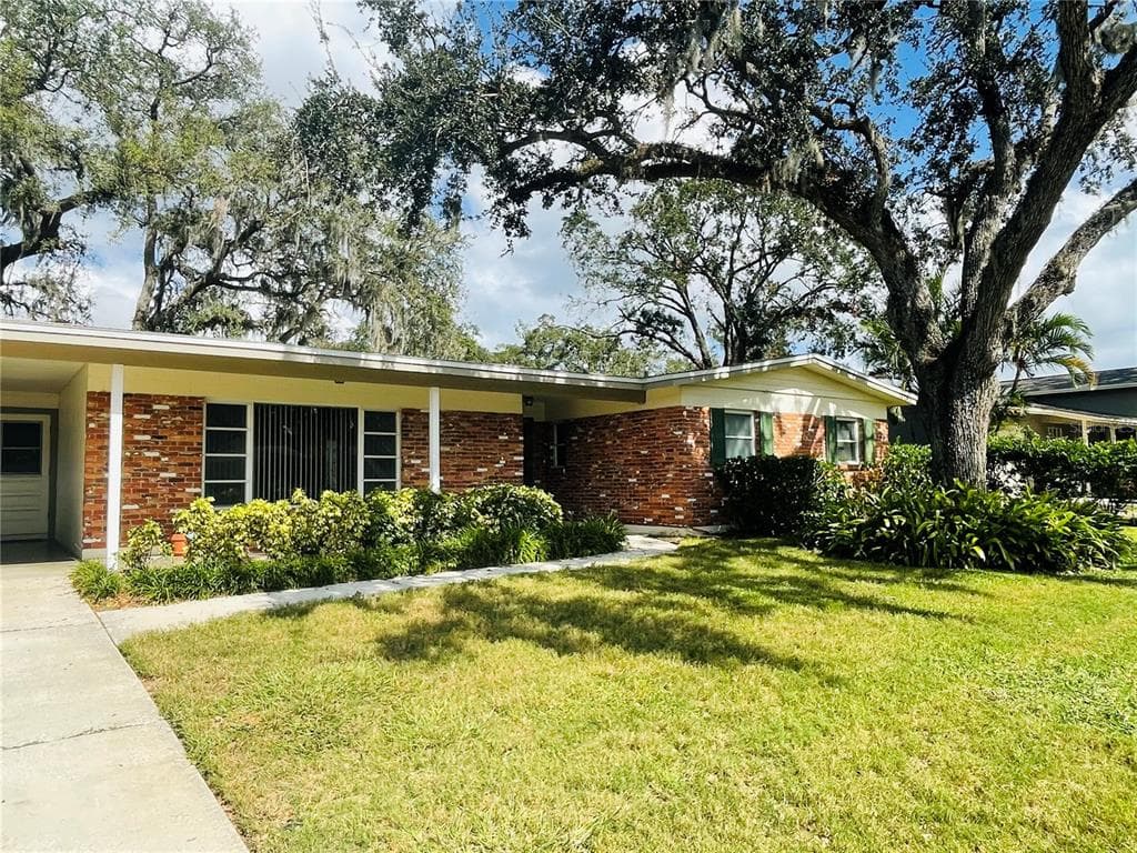 406 BLUEBERRY LANE BRANDON, FL 33510