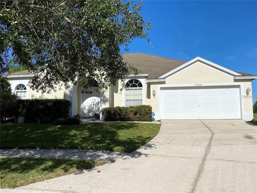 26025 RISEN STAR DRIVE WESLEY CHAPEL, FL 33544