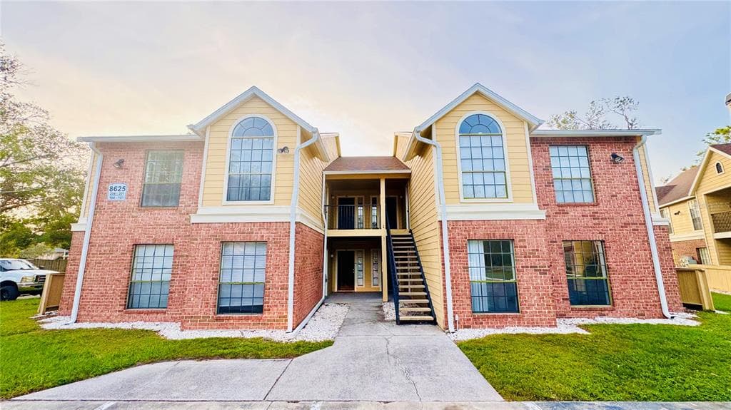 8625 FANCY FINCH DRIVE UNIT 204 TAMPA, FL 33614