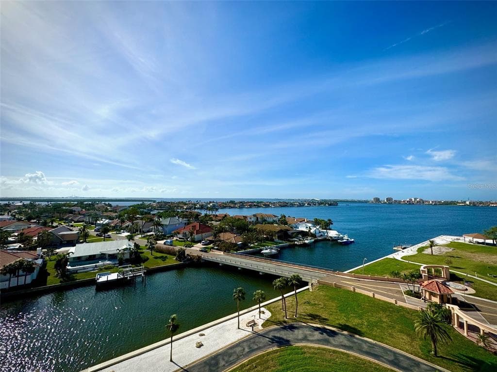 4900 BRITTANY DRIVE S UNIT 1006 ST PETERSBURG, FL 33715