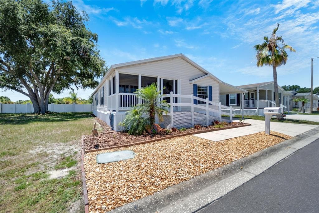 224 S PORT ROYAL LANE APOLLO BEACH, FL 33572