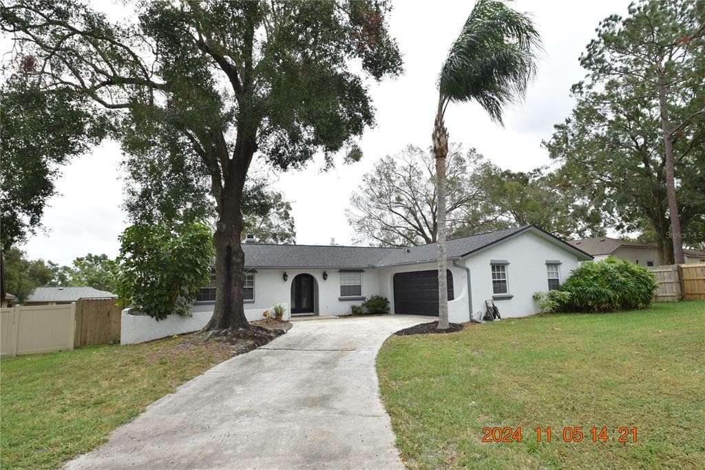 3827 FROSTWOOD COURT LAND O LAKES, FL 34639