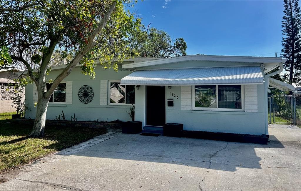1420 57TH AVENUE N ST PETERSBURG, FL 33703