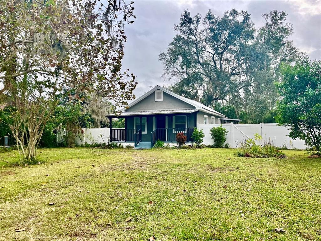 1306 BONNIE ROAD PLANT CITY, FL 33563