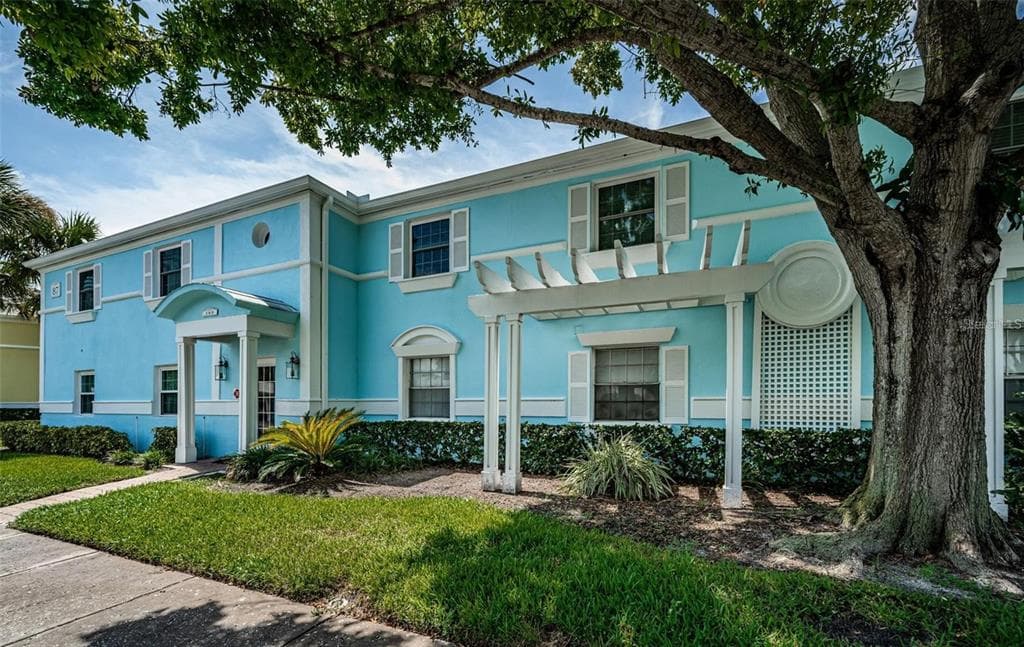 149 SEAHORSE DRIVE SE UNIT H ST PETERSBURG, FL 33705
