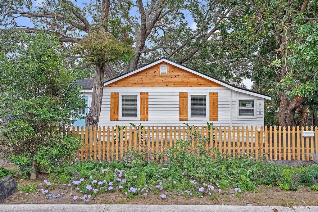 3170 6TH AVENUE S ST PETERSBURG, FL 33712