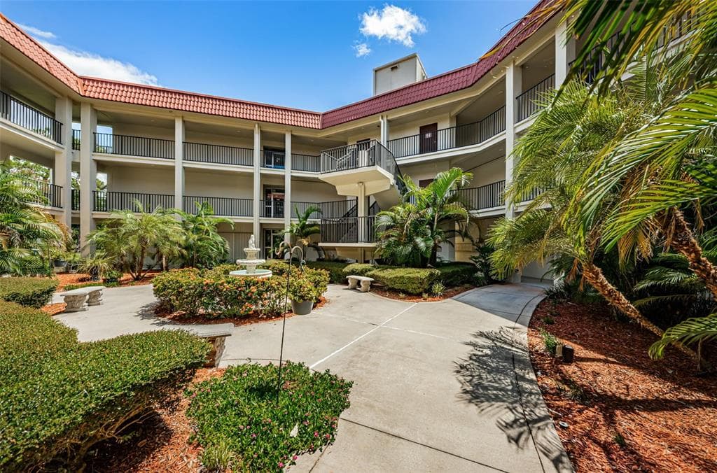 2700 BAYSHORE BOULEVARD UNIT 2309 DUNEDIN, FL 34698