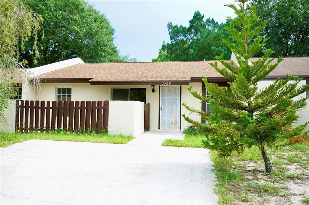 7705 GULF COURT TEMPLE TERRACE, FL 33637