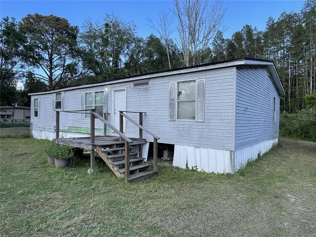 7428 SAINT JOHNS ROAD LAND O LAKES, FL 34638