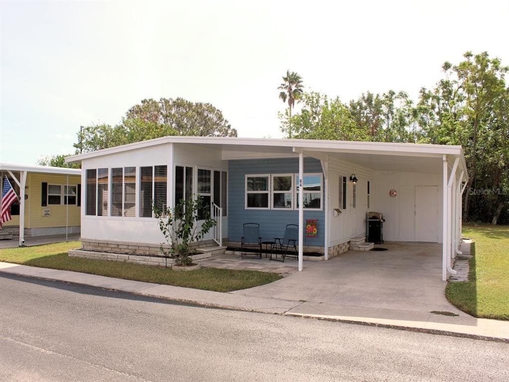 84 PINDO PALM STREET E LARGO, FL 33770