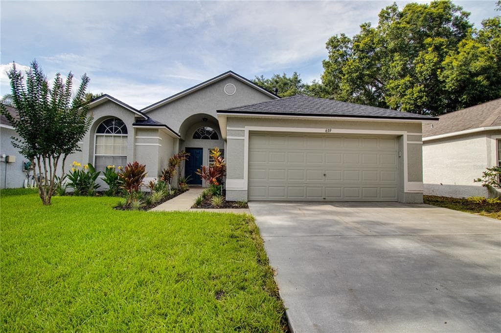 639 SOMERSTONE DRIVE VALRICO, FL 33594