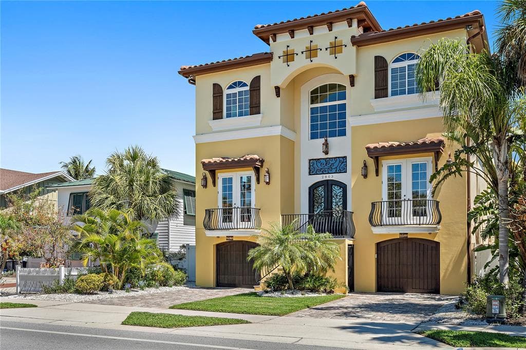 2803 PASS A GRILLE WAY ST PETE BEACH, FL 33706
