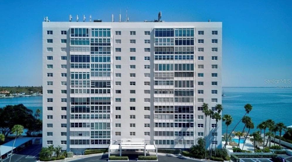 7200 SUNSHINE SKYWAY LANE S UNIT 12A ST PETERSBURG, FL 33711