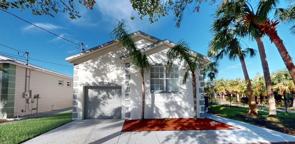 6601 S JUANITA STREET TAMPA, FL 33616