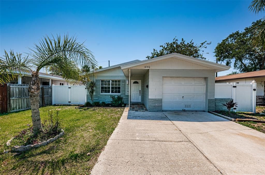 1850 MARYLAND AVENUE NE ST PETERSBURG, FL 33703