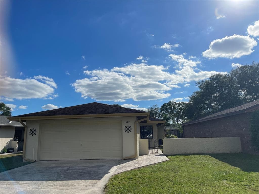 1527 MARINER ROAD LAKELAND, FL 33803