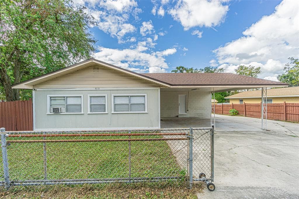 910 N LINCOLN AVENUE LAKELAND, FL 33815