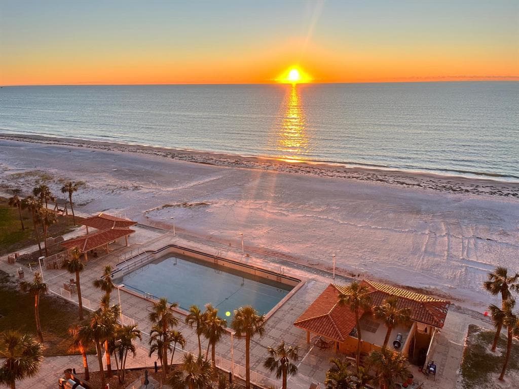 880 MANDALAY AVENUE UNIT C815 CLEARWATER BEACH, FL 33767