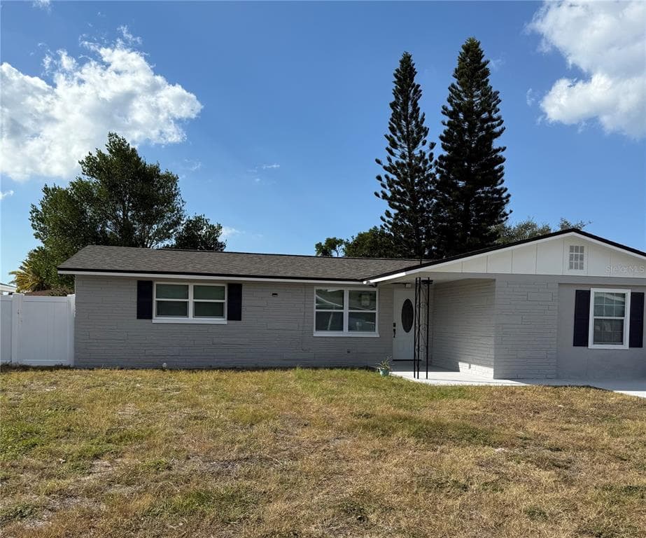 2643 ALMOND DRIVE HOLIDAY, FL 34691