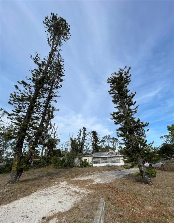 8385 SUNCOAST DRIVE NORTH FORT MYERS, FL 33917