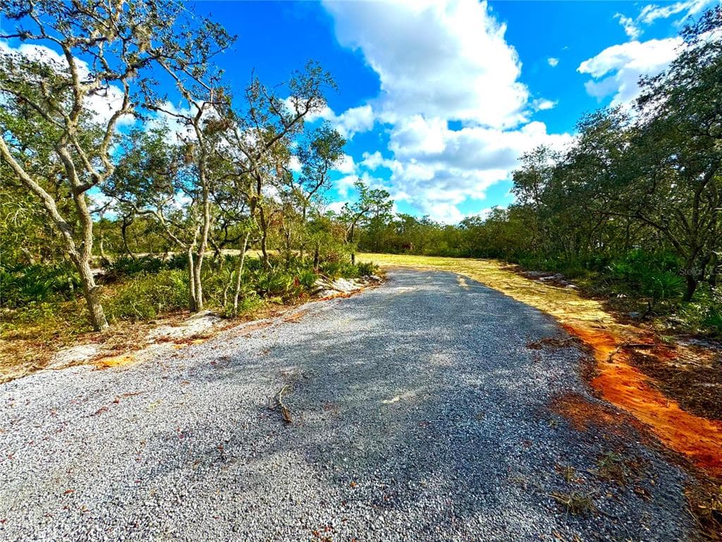 2911 SAND PINE TRAIL FROSTPROOF, FL 33843