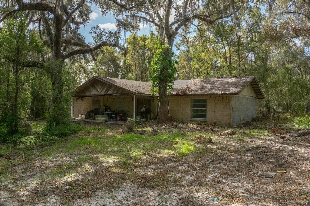 3239 ENDSLEY ROAD BROOKSVILLE, FL 34604
