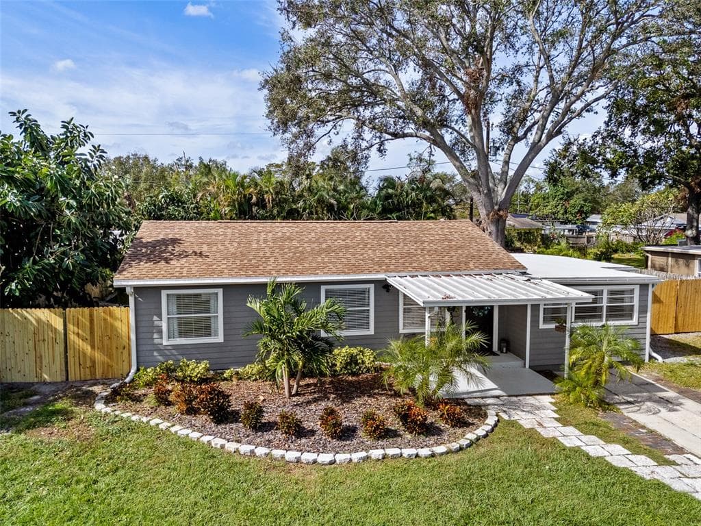 7014 ORPINE DRIVE N ST PETERSBURG, FL 33702