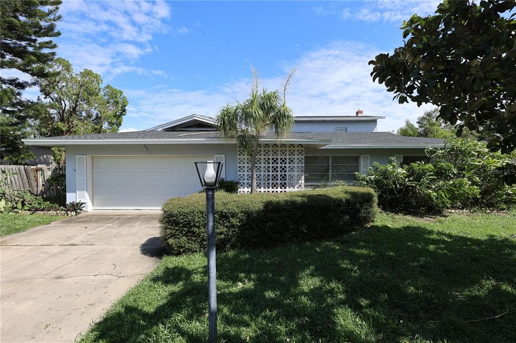 1091 STEPHEN FOSTER DRIVE LARGO, FL 33771