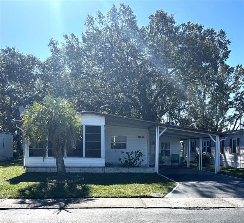 38552 MONET DRIVE ZEPHYRHILLS, FL 33540
