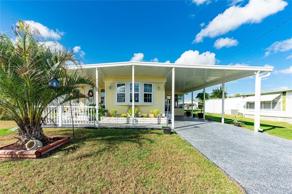 5319 VERA STREET ZEPHYRHILLS, FL 33542