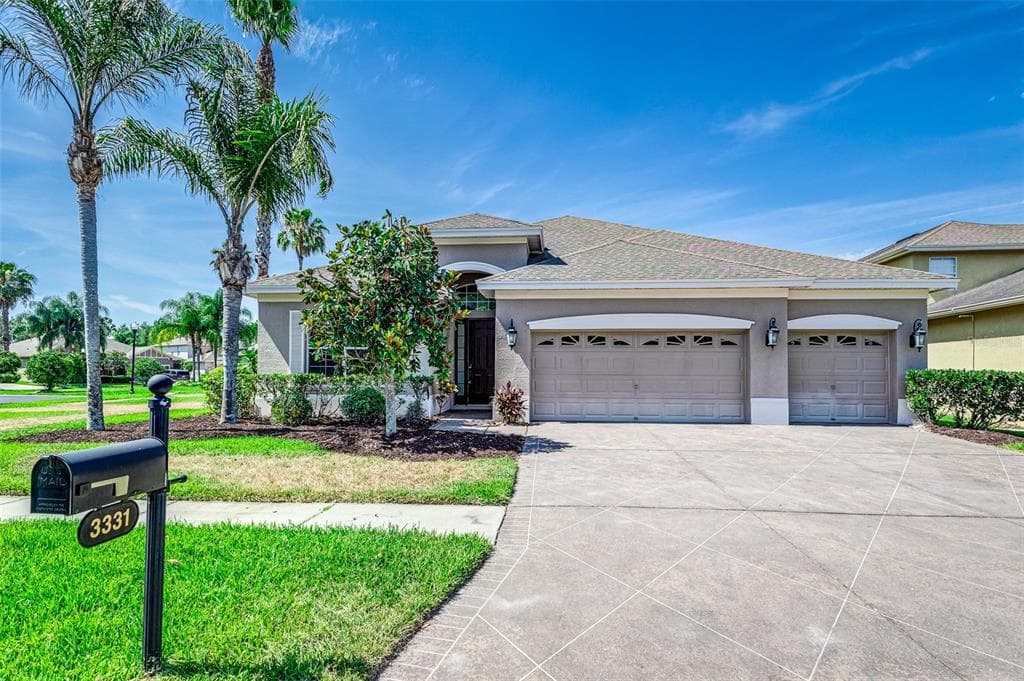 3331 GRASSGLEN PLACE WESLEY CHAPEL, FL 33544