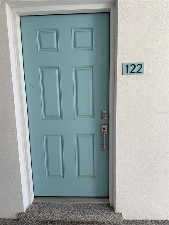 3909 W CLEVELAND STREET UNIT 122 TAMPA, FL 33609