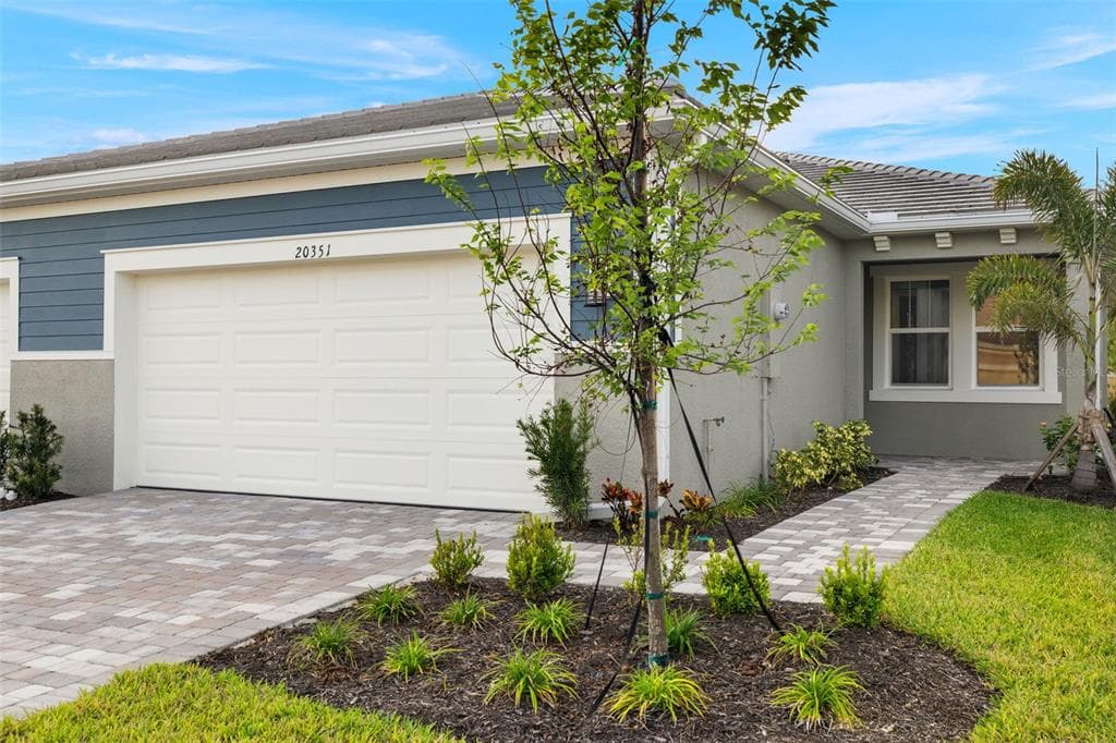 20351 SYMPHONY PLACE VENICE, FL 34293