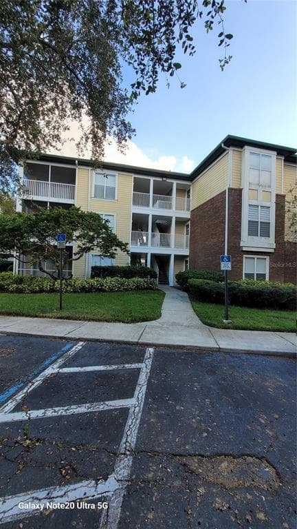 10110 WINSFORD OAK BOULEVARD UNIT 625 TAMPA, FL 33624