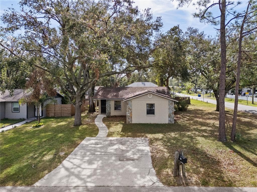 1316 W SITKA STREET TAMPA, FL 33604